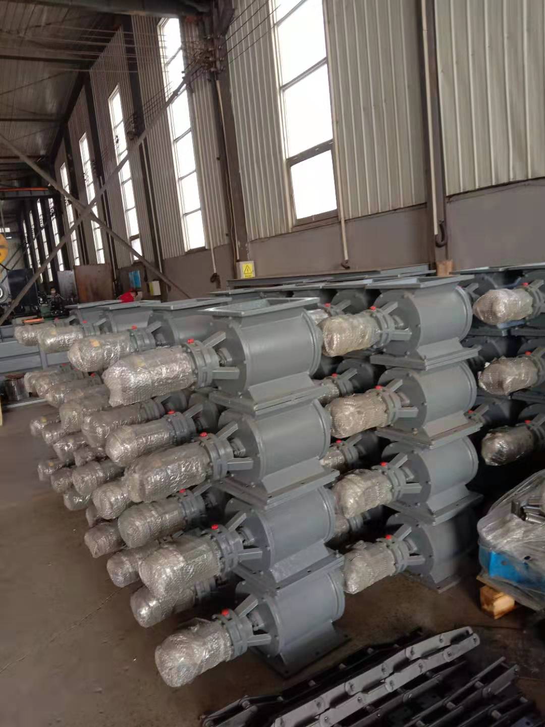 如何解决星型卸料器跑料、漏料的问题，