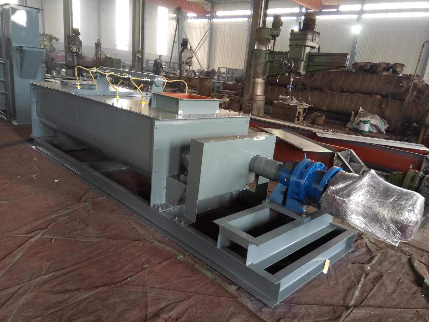  双轴粉尘加湿搅拌机的广泛运用